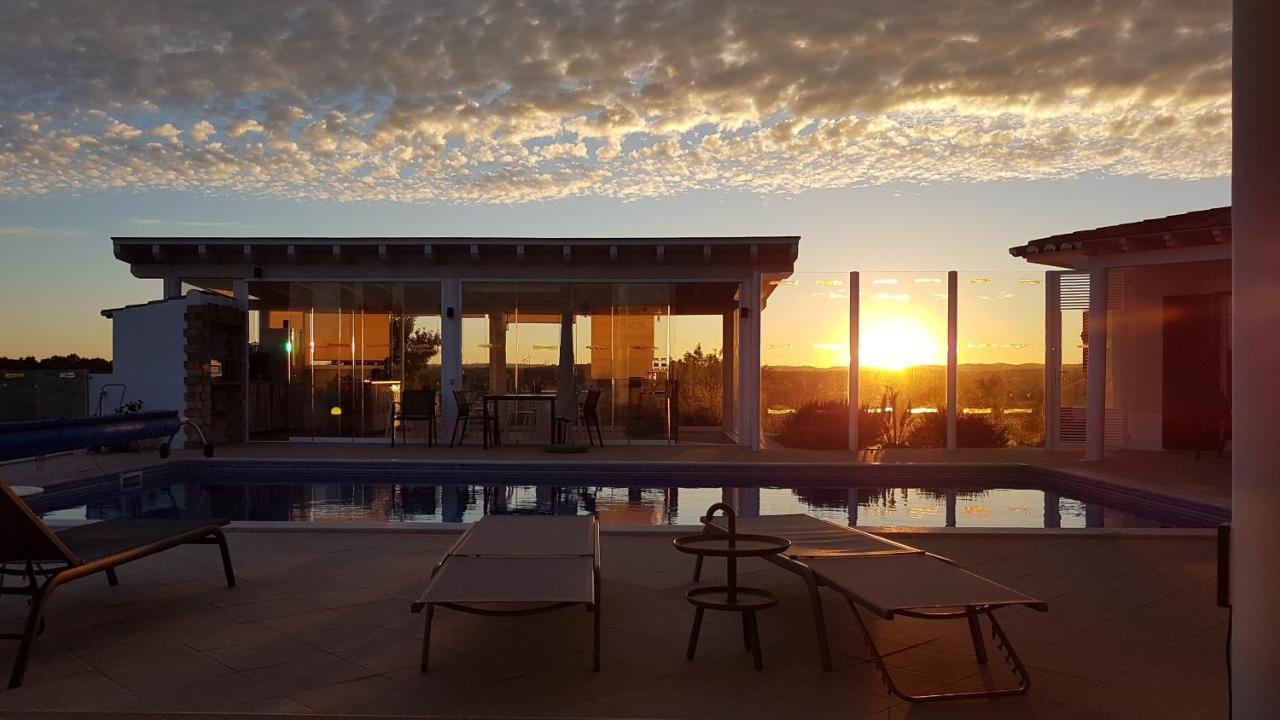 The Sun Hill Bed & Breakfast Лагос Екстериор снимка