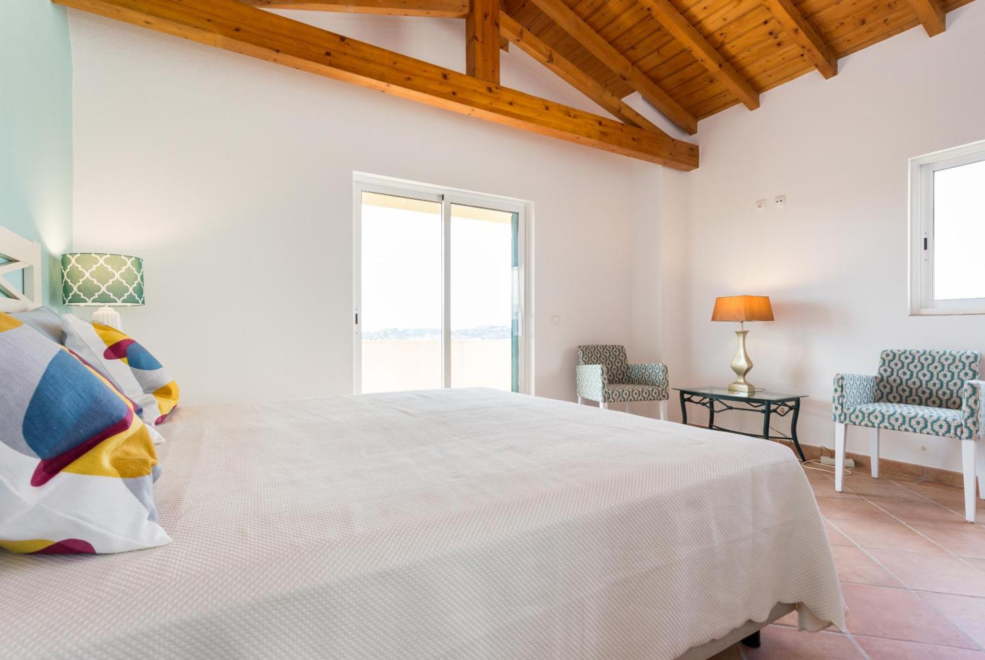 The Sun Hill Bed & Breakfast Лагос Стая снимка